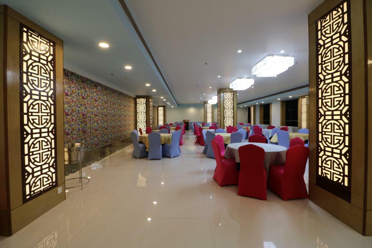 Aristocrat Hotel Calcutta Eksteriør billede